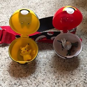 Pokémon belt with poke balls